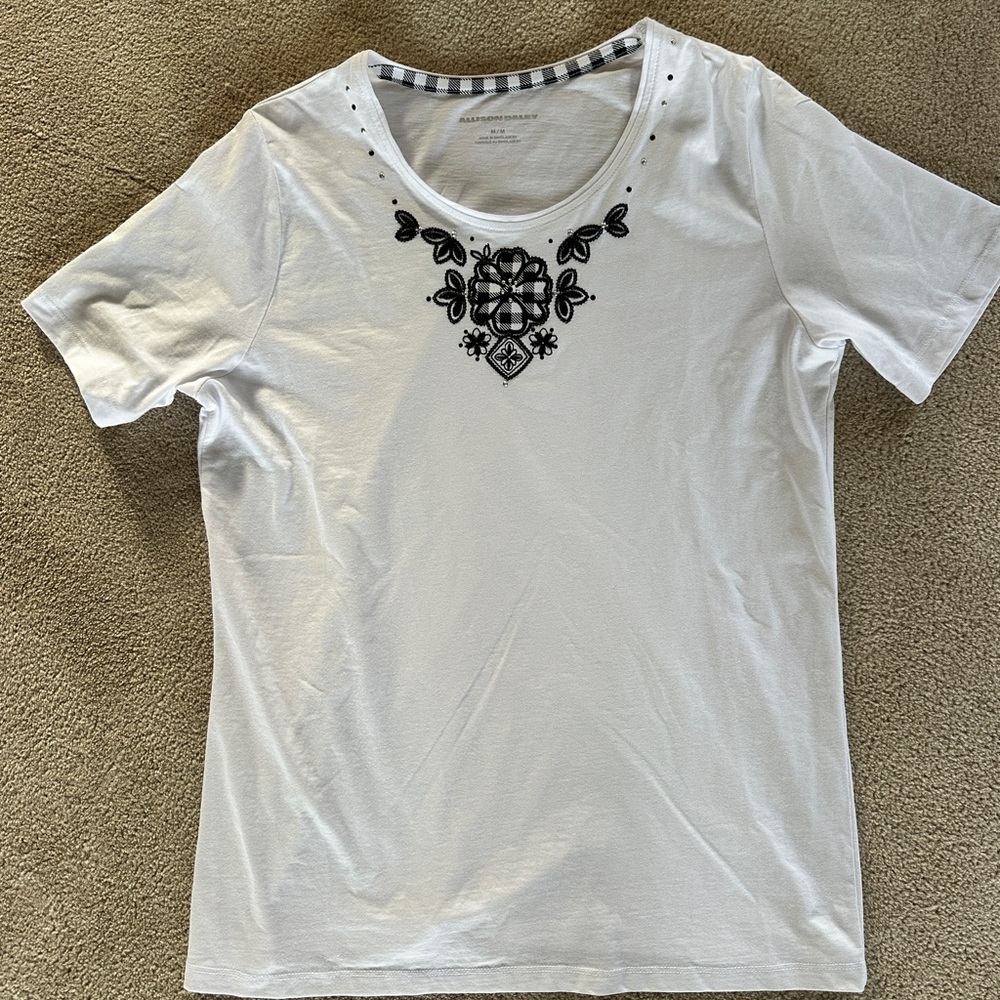 Allison Daley dressy T-shirt